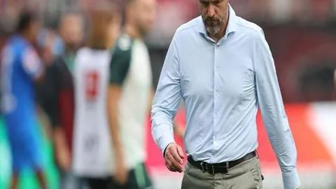 德甲焦点对决：弗赖堡与汉堡谁将笑到最后？揭秘悬念之战！