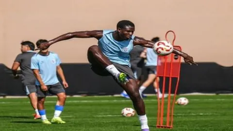 远藤航：实战经验，心态放轻松即可